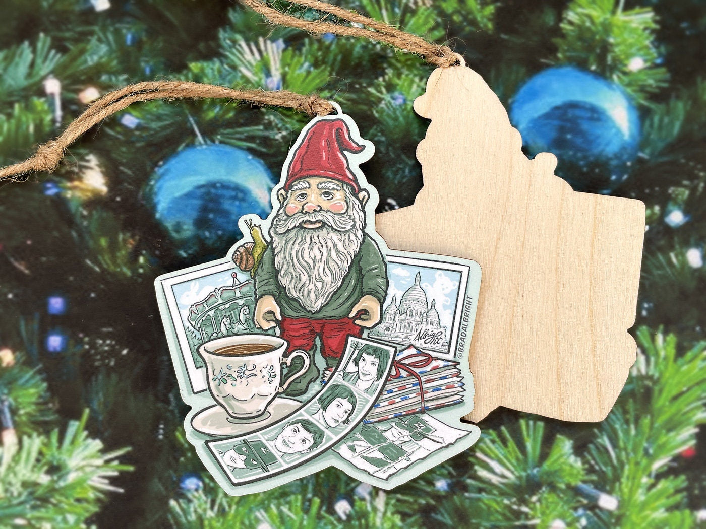 Amelie Traveling Gnome Ornament - Le Fabuleux Destin d'Amélie Poulain - Hand-Drawn Christmas Ornament